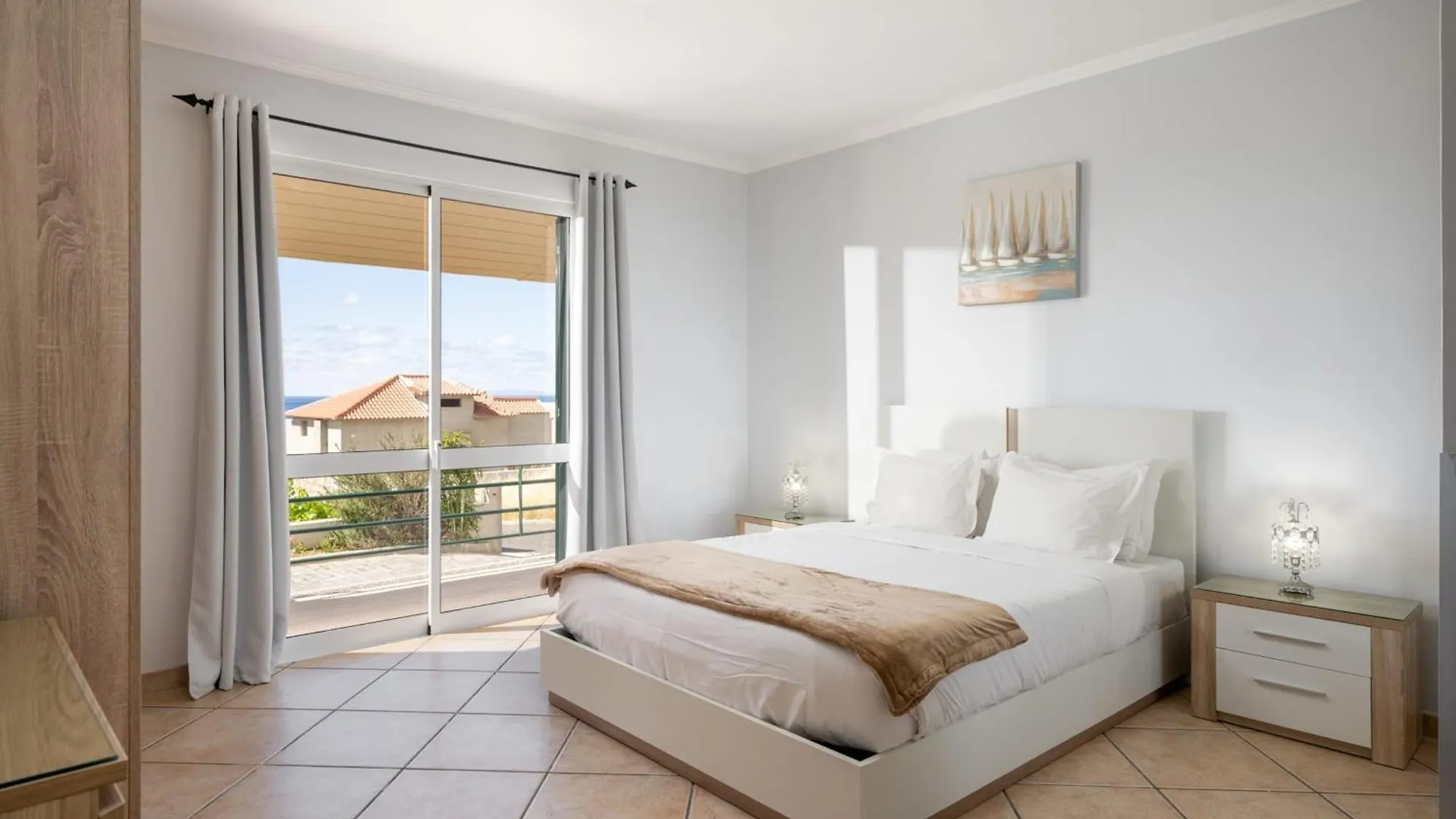 Gazela House Comfort & Barbecue In Porto Santo 0*,